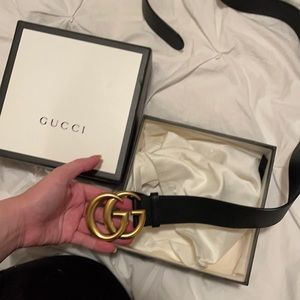 Black Gucci belt, barely worn, box and tags